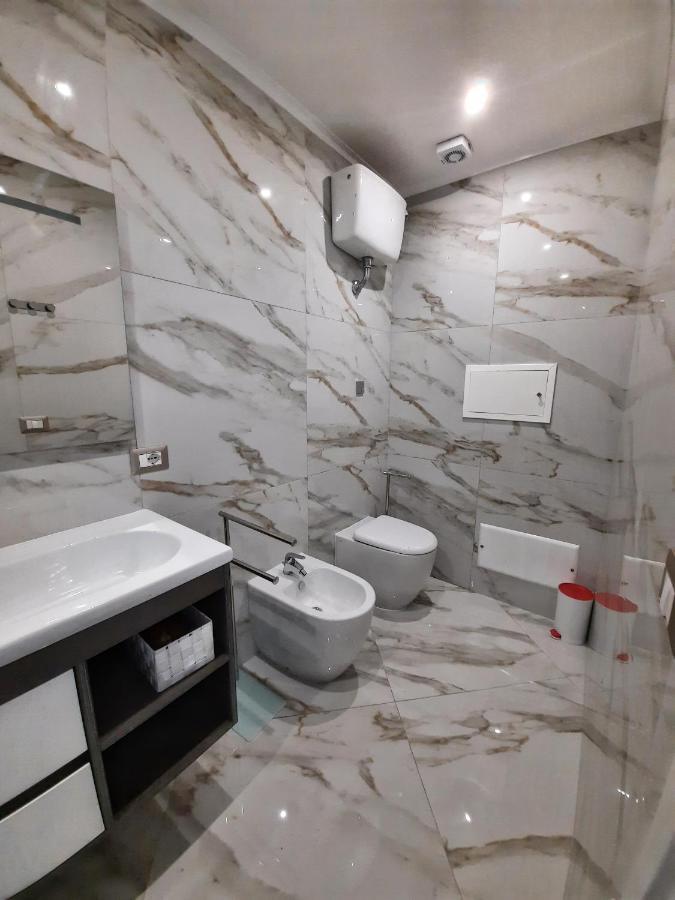 Re Ferdinando Apartment Неаполь Экстерьер фото
